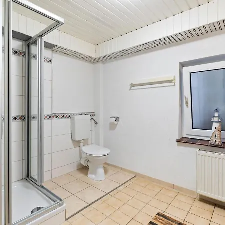 Einladende In Apartment